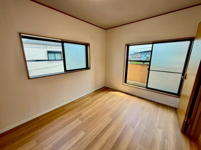 【洋室】 | 太井　中古一戸建