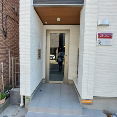 シャルールのエントランス