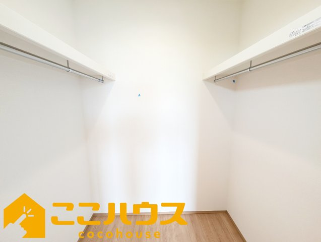 名護市宇茂佐1556番　新築戸建て　全7棟　D号棟の収納|大容量のウォークインクローゼット