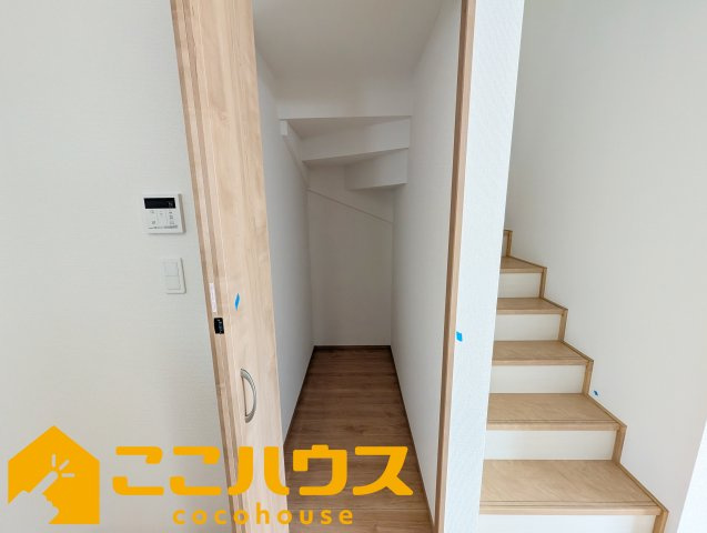 名護市宇茂佐1556番　新築戸建て　全7棟　D号棟の収納|リビング収納もございます