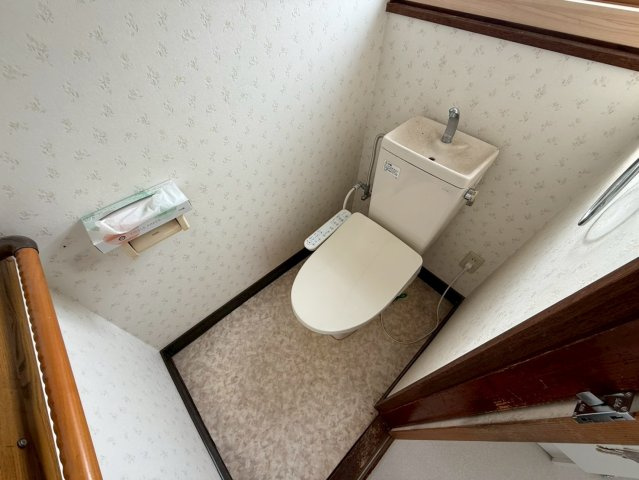 西大池1丁目戸建のトイレ|ウォシュレット付