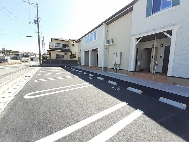 Ｌ＆Ｃ　Ｍｏｃａ　Ⅰの駐車場