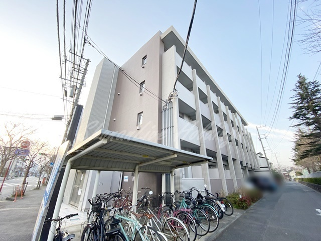 藤沢市鵠沼神明５丁目の賃貸マンションの外観