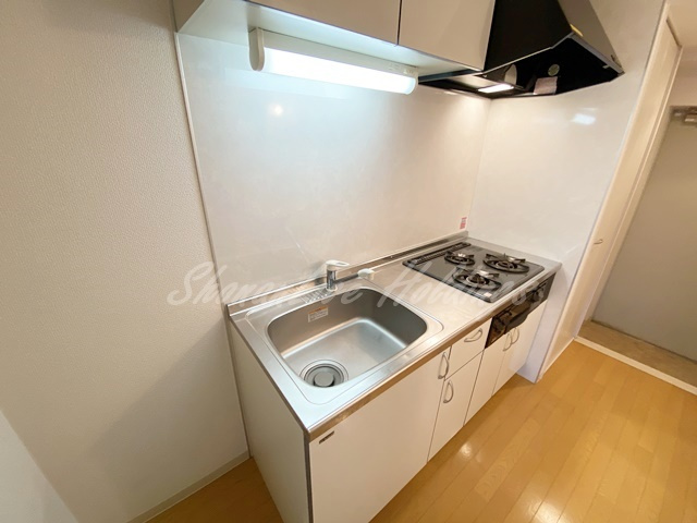 藤沢市鵠沼神明５丁目の賃貸マンションのキッチン