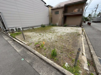 【外観】 | 海山町４丁　売土地 | 前面道路：西側約８ｍ！広々運転の苦手な方も安心ですね♪