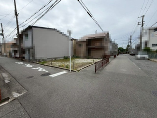 【前面道路含む現地写真】 | 海山町４丁　売土地 | 【住宅ローン相談】住宅ローンにご不安、ご心配のある方でもイエストアでは豊富な知識でサポート致します♪