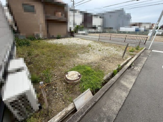 【周辺】 | 海山町４丁　売土地 | 【建築のご提案が可能です】どんな家を建てる事ができるのだろう？と感じたらイエストアへご相談を！イエストアスタッフが設計士と共にご希望に沿った間取りをご提案を致します♪