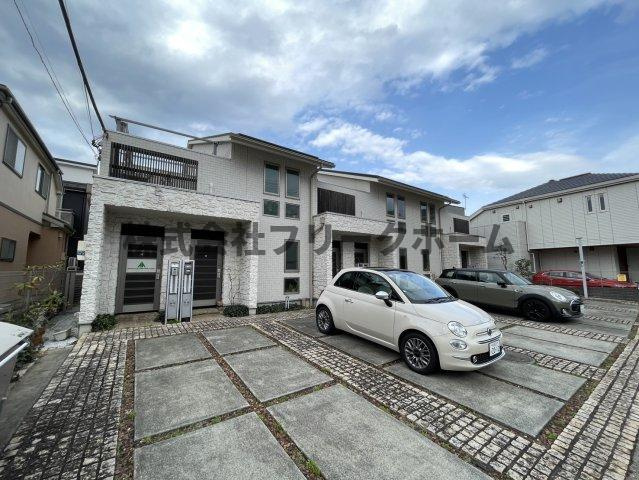 小金井市緑町５丁目のアパートの外観