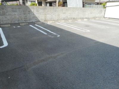 【駐車場】 | フォレスタ・高松　Ⅰ | 駐車場があります