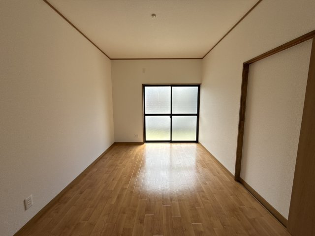 飾磨区中島二丁目戸建の居間・リビング