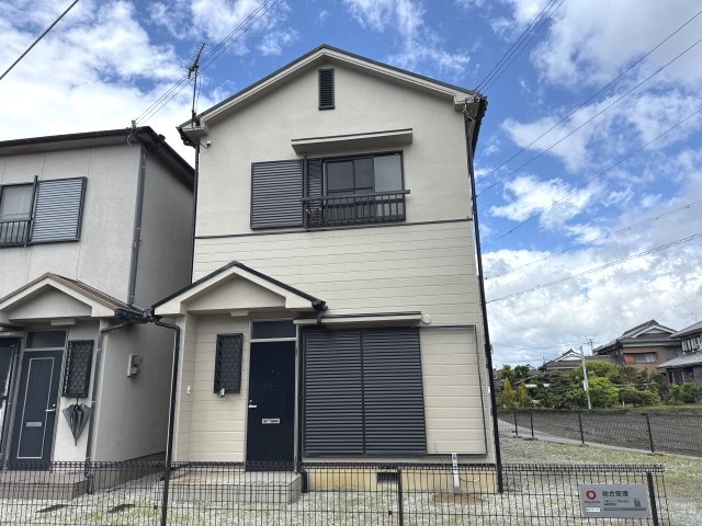 姫路市飾磨区中島２丁目の一戸建て
