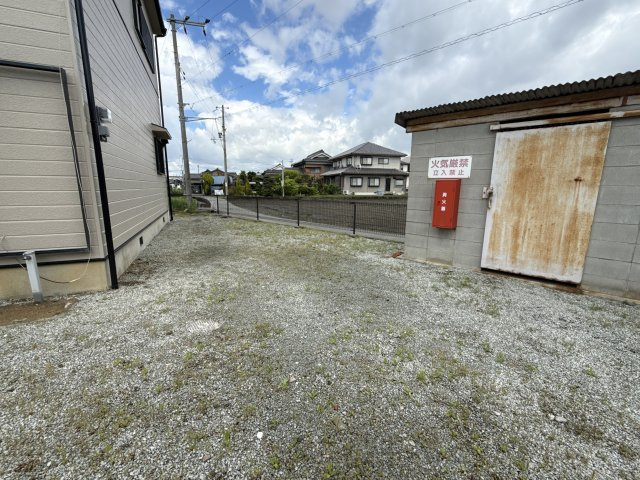 飾磨区中島二丁目戸建の駐車場