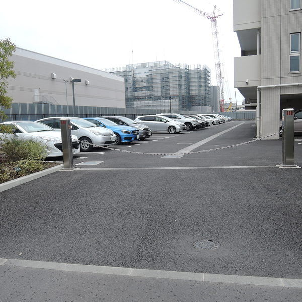 熊本市中央区大江３丁目の賃貸マンションの駐車場