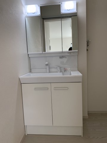 神戸市西区伊川谷町有瀬期　新築戸建の独立洗面台