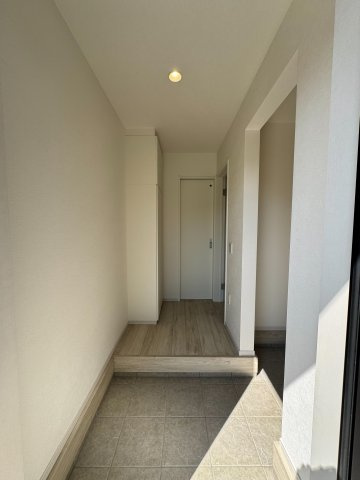 入間市下藤沢新築戸建の玄関
