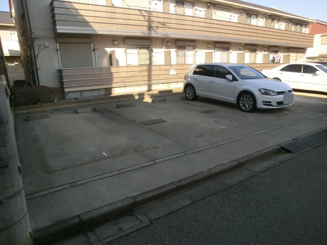 ルフランの駐車場|敷地内駐車場完備。（要確認）