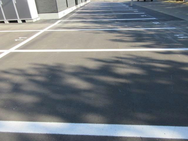 DRIVEの駐車場