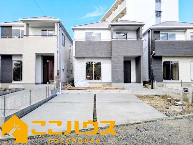 名護市宇茂佐1556番　新築戸建て　全7棟　E号棟の駐車場|駐車並列2台