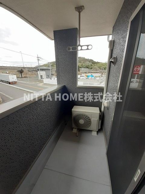 綾部市下八田町中溝のアパートのバルコニー|南西向きのバルコニーです◇