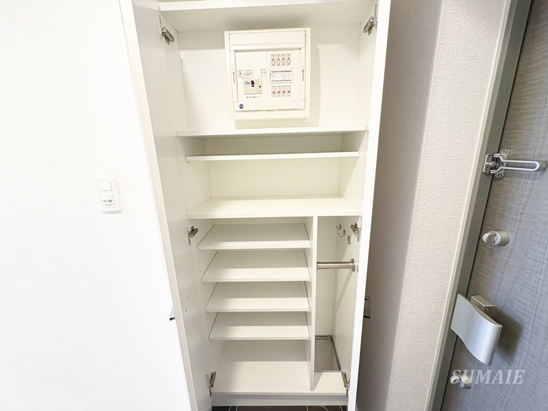 ＶＡＬＥＳＩＡ東十条ＣＩＴＹの収納|シューズボックスです☆