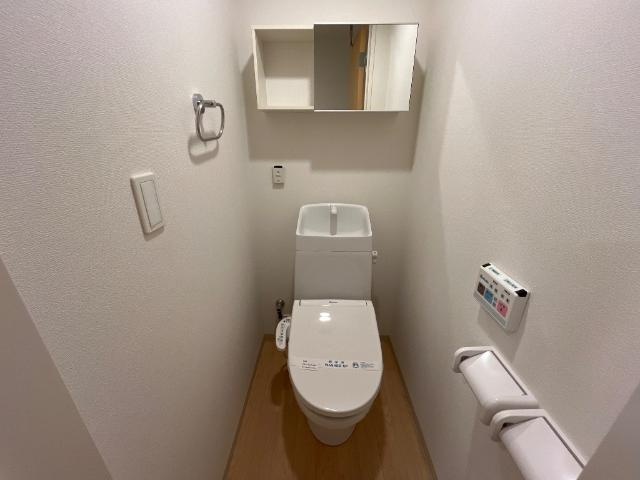 ハニーカルテットのトイレ|シャワー付トイレ