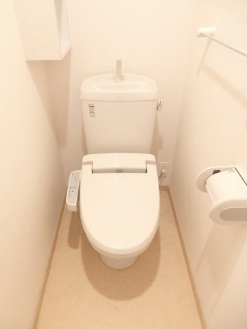 ラフィーネ東野のトイレ|落ち着いたトイレです