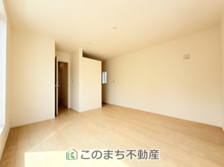 【洋室】 | LiveleGarden.S　下野烏ケ森　 | 南向きで陽当たりの良い洋室♪風通しもよく快適です☆
