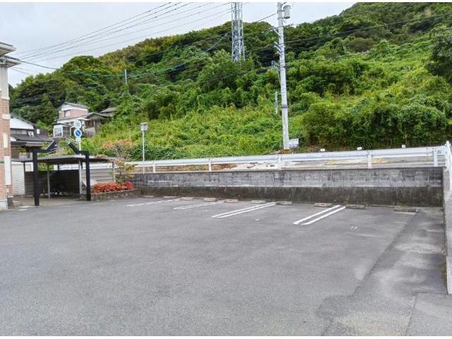 ファイニーの駐車場