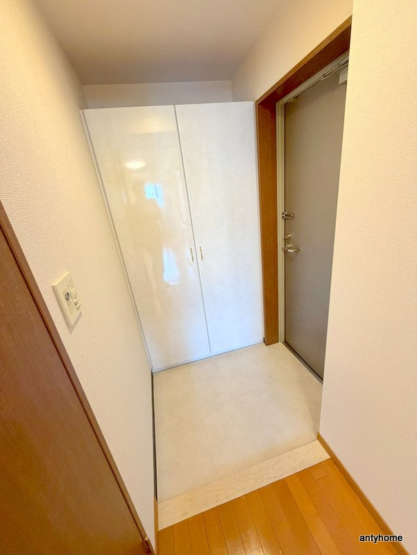 セントロイヤルクラブ谷町　仲介手数料無料の玄関