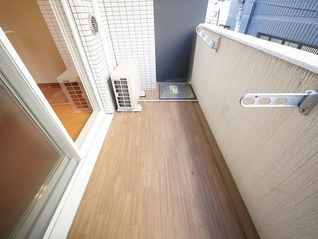 大阪市都島区東野田町３丁目の賃貸マンションのバルコニー