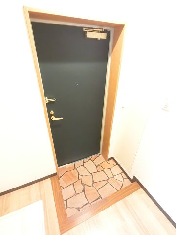 WATOLE 院内の玄関