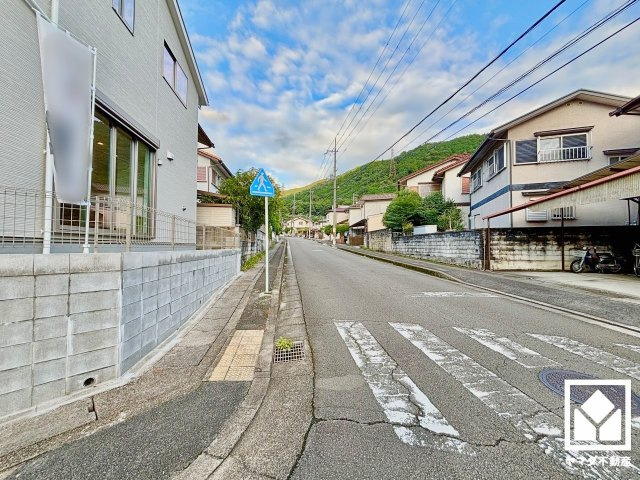 伏見区醍醐柿原町　2期　1号地の前面道路含む現地写真