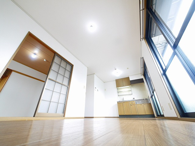 コーポヴェルディの居間・リビング|ゆったり過ごせる居間です