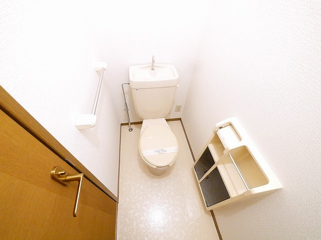 コーポヴェルディのトイレ|コンパクトで使いやすいトイレです