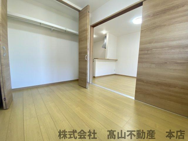 グラン岡垣Ⅲの洋室