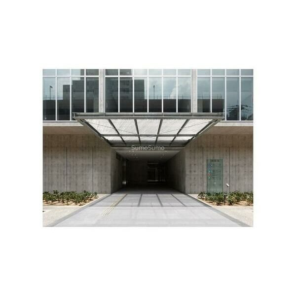 大阪市中央区北久宝寺町３丁目の賃貸マンションのエントランス