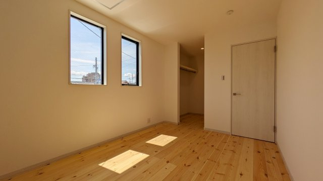【寝室】