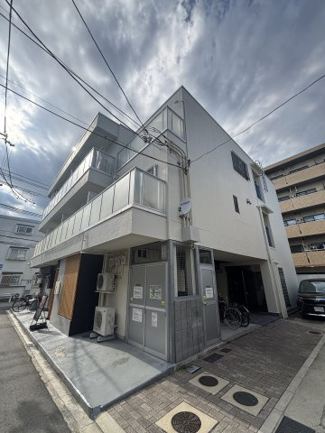 東園田マンション（東園田町5丁目）の外観