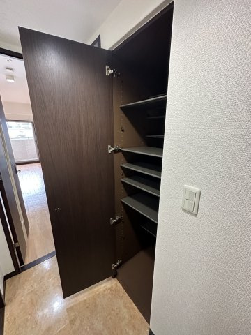 フレンシアノイエ難波南の収納