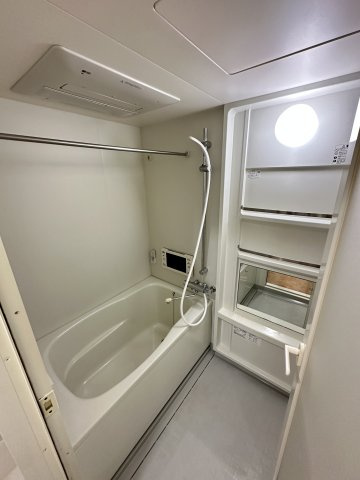フレンシアノイエ難波南の浴室