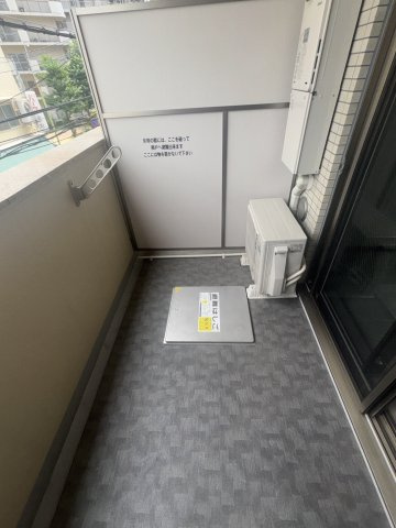 レオンコンフォート神戸駅前のバルコニー