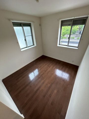 サテライト芦屋船戸町の洋室
