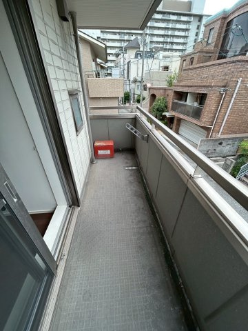 サテライト芦屋船戸町のバルコニー