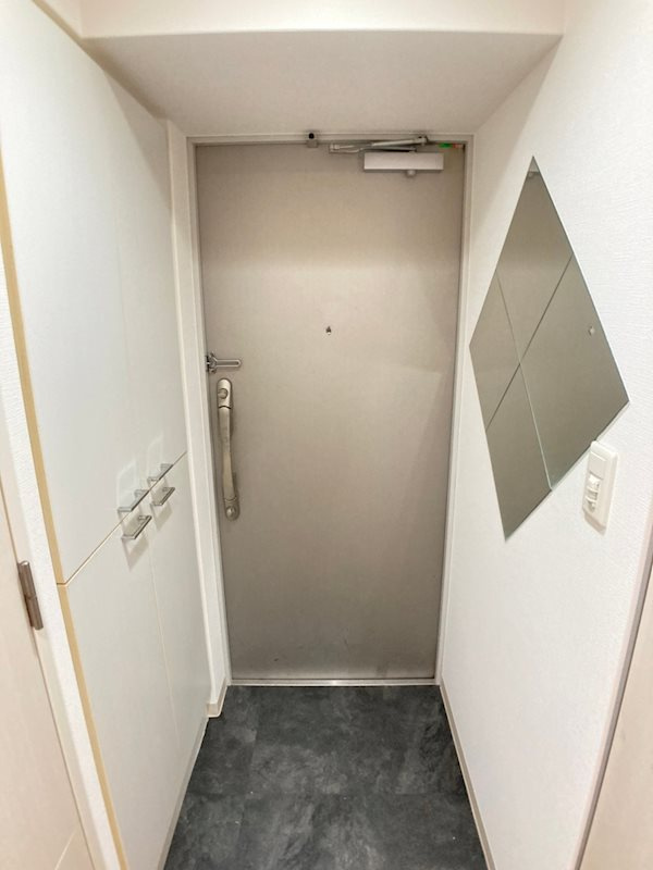 ADWResidence松屋町の玄関