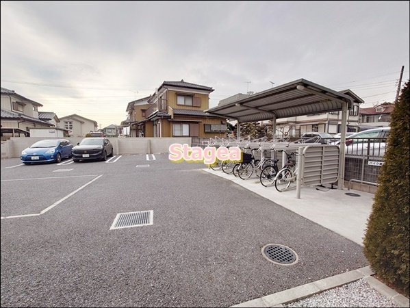 プラシードRの駐車場