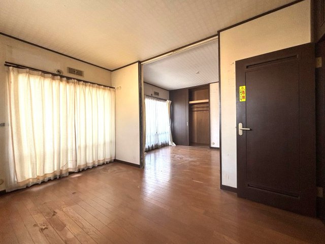 北名古屋市北野五反畑戸建の洋室|2階洋室約6.0帖（南側）