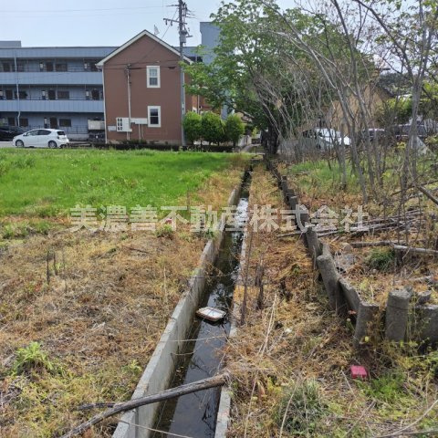 ６６８３０　山県市高木土地の周辺