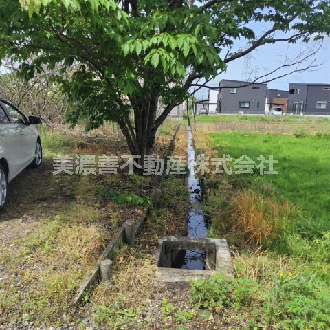 ６６８３０　山県市高木土地の周辺