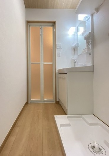 ＬＯＮＧ　ＨＩＬＬ　１号館の独立洗面台