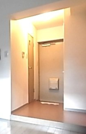 杉並区上荻２丁目の賃貸マンションの玄関